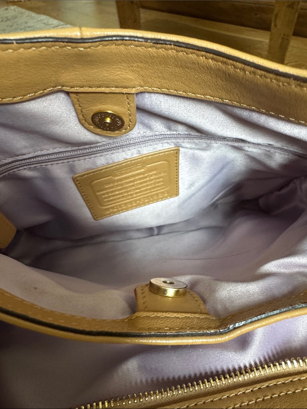 Coach Light Camel Leather Shoulder Hobo Bag with Gold Hardware - Picture 13 of 15